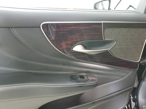 Used 2020 Lexus LS 500 w/ Interior Upgrade Package RWD image 10