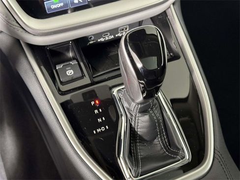 Certified 2025 Subaru Outback Premium image 29