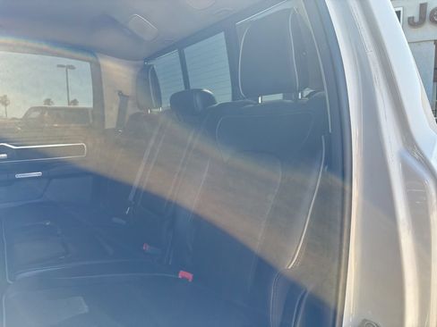 Certified 2021 RAM 1500 Laramie w/ Off Road Group AWD/4WD image 18