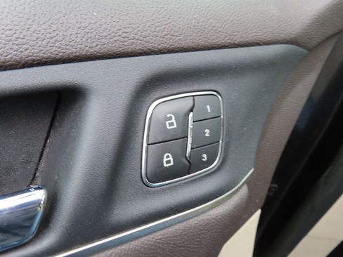 Used 2019 Lincoln MKC Select w/ Select Plus Package image 14