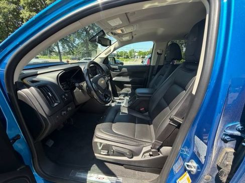 Used 2022 Chevrolet Colorado ZR2 w/ ZR2 Dusk Special Edition AWD/4WD image 17