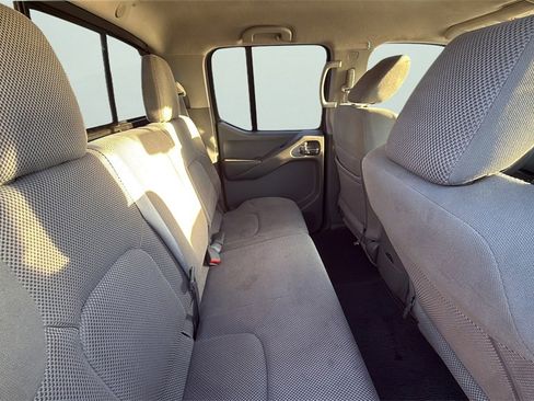 Used 2016 Nissan Frontier SV w/ SV Value Truck Package image 18