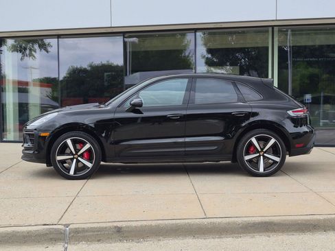 Certified 2023 Porsche Macan S AWD/4WD image 2