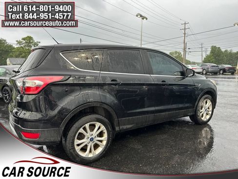 Used 2017 Ford Escape SE AWD/4WD image 9