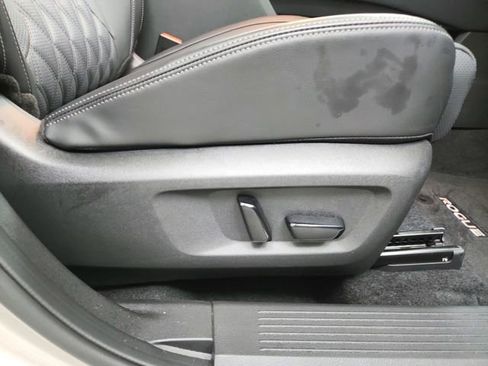 Used 2026 Nissan Rogue Platinum w/ Platinum Premium Package AWD/4WD image 40