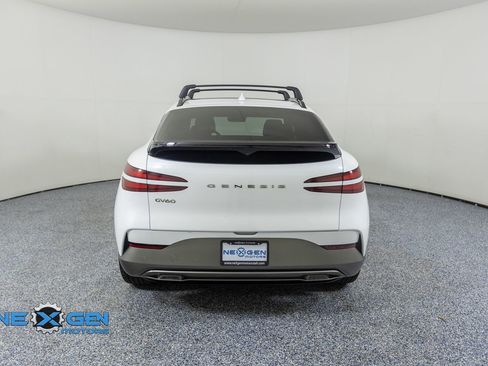 Used 2025 Genesis GV60 Advanced AWD/4WD image 6