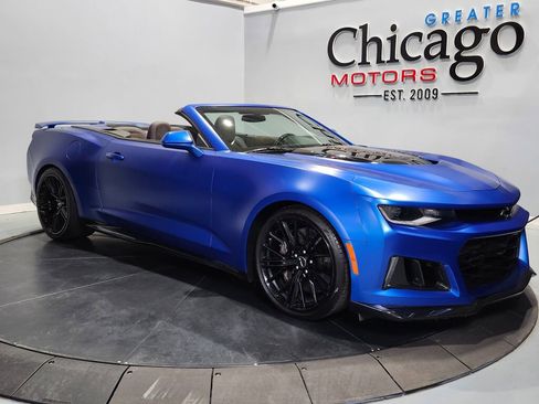 Used 2018 Chevrolet Camaro ZL1 RWD image 2