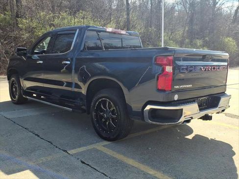 Used 2023 Chevrolet Silverado 1500 LTZ w/ Technology Package AWD/4WD image 5