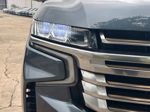 Used 2021 Chevrolet Suburban High Country RWD image 41