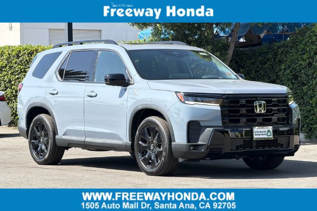 New 2026 Honda Pilot Black Edition image 1