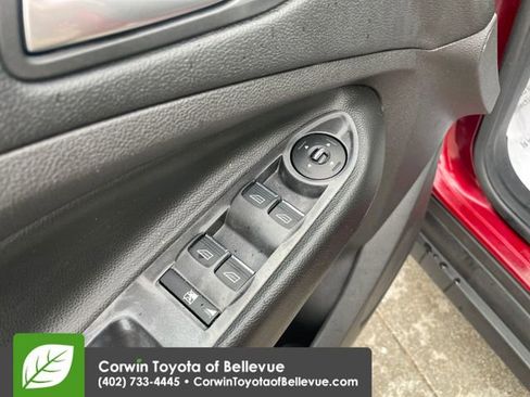 Used 2013 Ford C-MAX SE FWD image 30