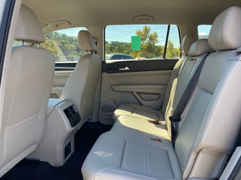 Used 2023 Volkswagen Atlas SE image 18