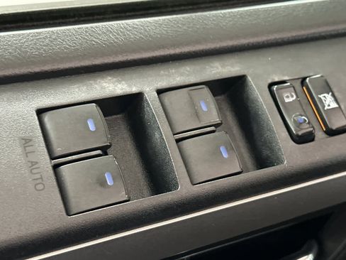 Used 2018 Toyota 4Runner SR5 image 13