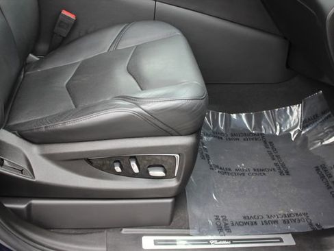 Used 2019 Cadillac Escalade Luxury image 36