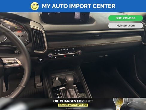 Used 2025 MAZDA CX-50 AWD 2.5 Hybrid w/ Premium Pkg image 20