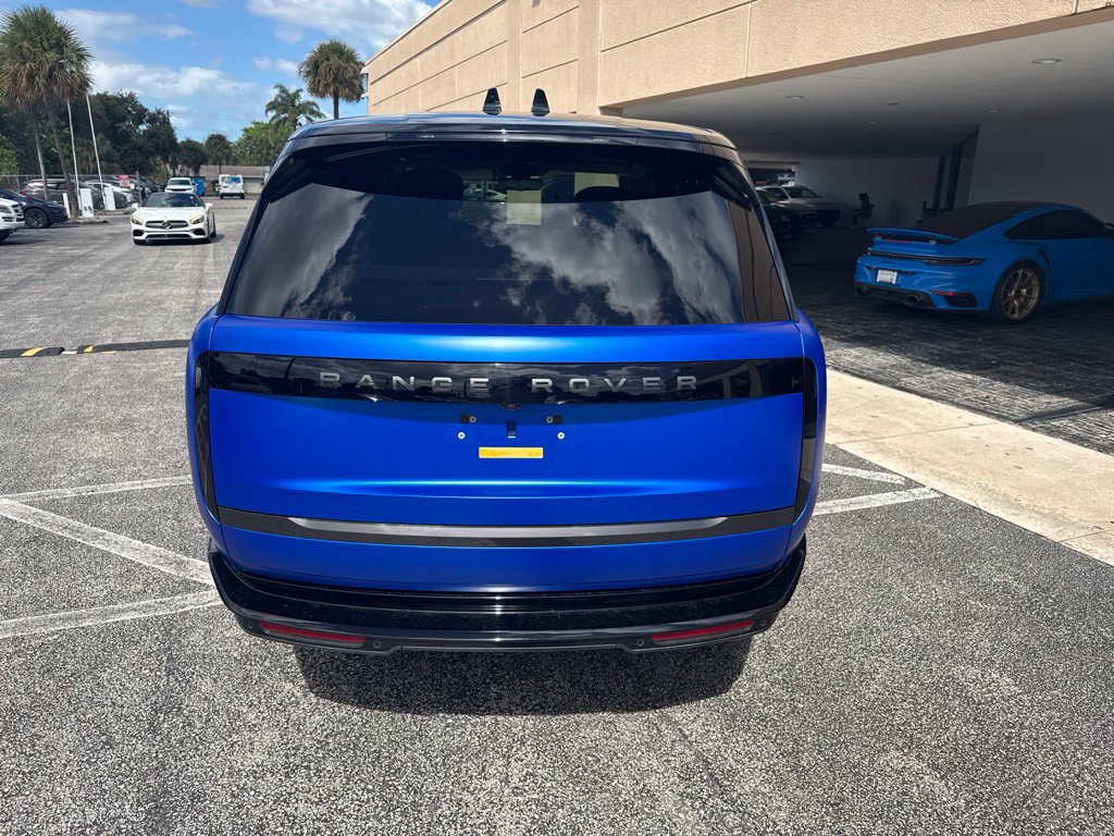 Used 2025 Land Rover Range Rover Autobiography AWD/4WD image 8