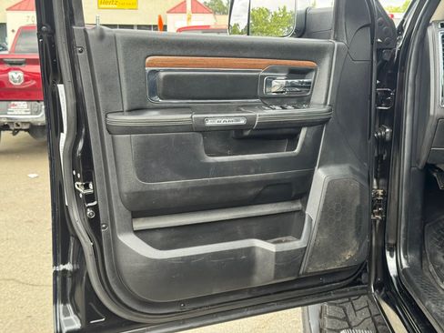 Used 2014 RAM 3500 Laramie w/ Black Appearance Group AWD/4WD image 12