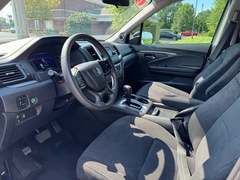 Used 2019 Honda Pilot LX image 11