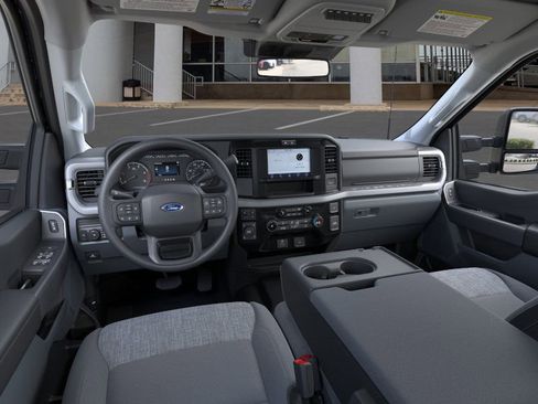New 2026 Ford F250 XLT w/ FX4 Off-Road Package AWD/4WD image 9