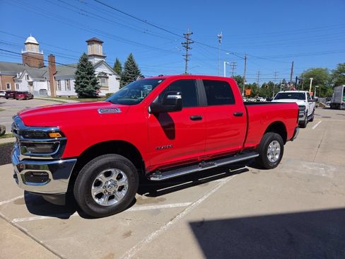 Certified 2026 RAM 2500 Big Horn AWD/4WD image 8