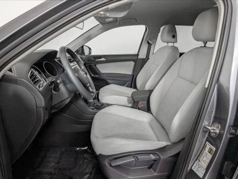 Used 2020 Volkswagen Tiguan S FWD image 14