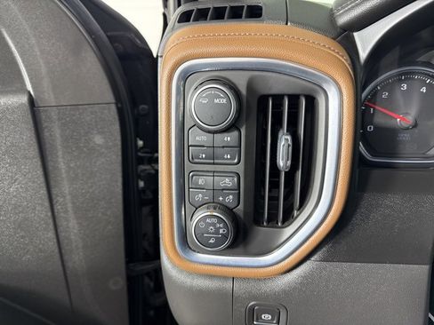 Used 2021 Chevrolet Silverado 1500 High Country image 23