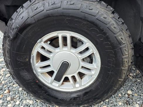 Used 2006 HUMMER H3 image 9