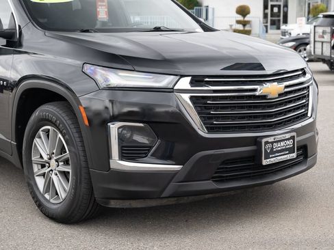 Used 2023 Chevrolet Traverse LT FWD image 9