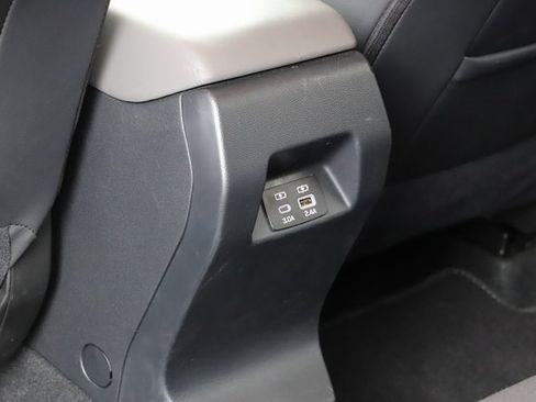 Used 2024 Subaru Crosstrek 2.0i Premium image 19