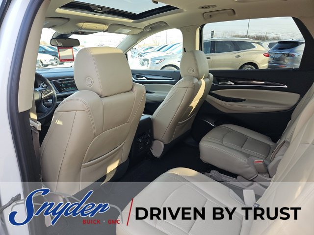 Used 2018 Buick Enclave Premium w/ Experience Buick Package FWD image 28