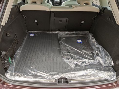 New 2026 Volvo XC60 B5 Ultra w/ Protection Package Premier image 26