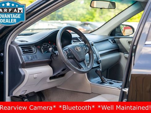Used 2015 Toyota Camry LE FWD image 14