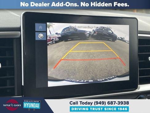 Certified 2025 Hyundai Venue SEL image 25