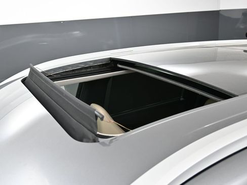 Used 2022 INFINITI QX60 Sensory image 9