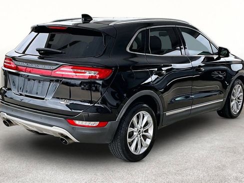 Used 2016 Lincoln MKC Select w/ Select Plus Package FWD image 2