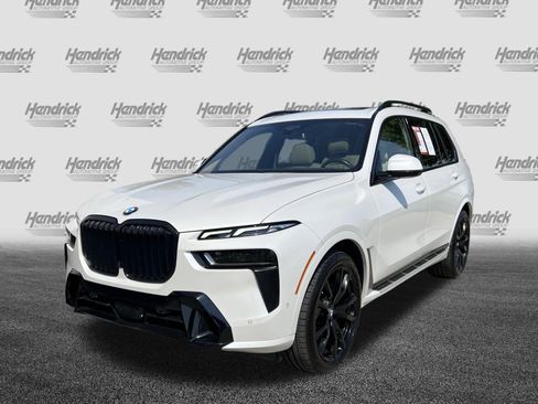 Used 2023 BMW X7 xDrive40i w/ Executive Package AWD/4WD image 5