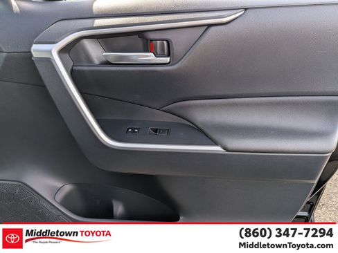 Certified 2022 Toyota RAV4 XLE w/ Convenience Package AWD/4WD image 36