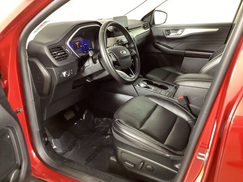 Used 2022 Ford Escape SEL w/ Technology Package AWD/4WD image 28