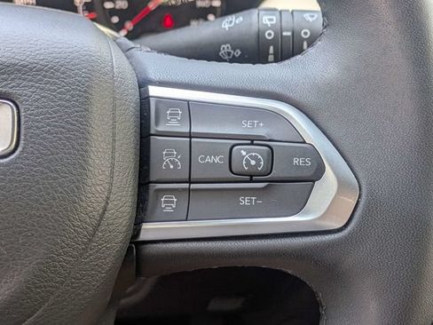 Used 2025 Jeep Compass Limited AWD/4WD image 26