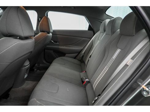 Used 2024 Hyundai Elantra Blue FWD image 27