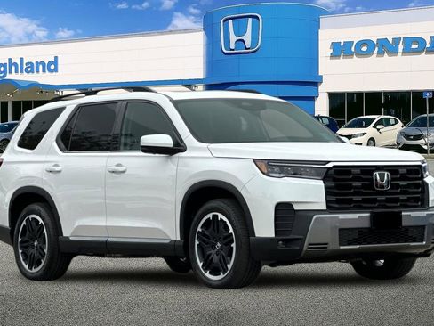 New 2026 Honda Pilot Touring image 7