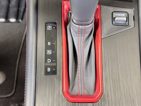 Used 2025 Nissan Kicks SR AWD/4WD image 46