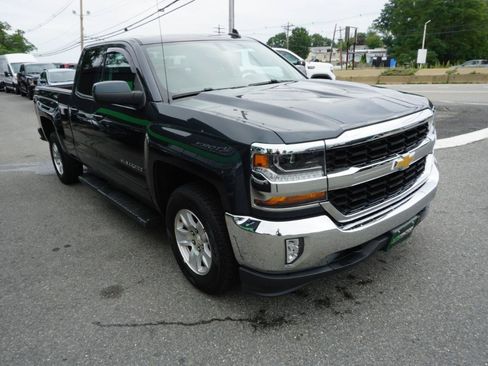 Used 2018 Chevrolet Silverado 1500 LT w/ All Star Edition AWD/4WD image 4