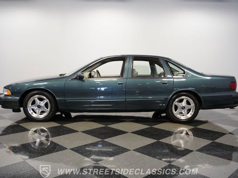 Used 1996 Chevrolet Impala SS RWD image 8