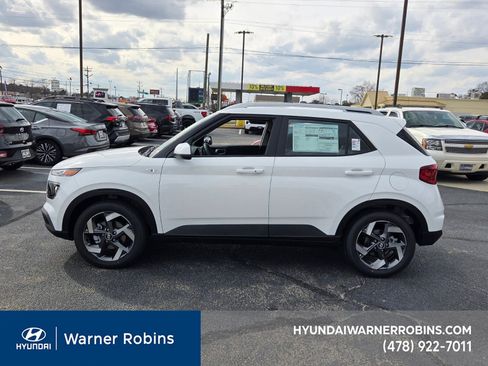 New 2026 Hyundai Venue SEL image 4