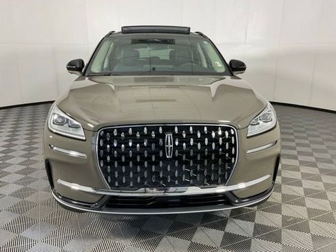 Used 2025 Lincoln Corsair Reserve image 2