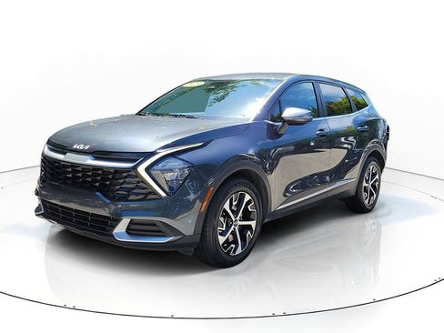 Used 2023 Kia Sportage EX FWD image 3