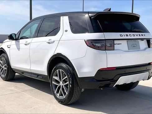 New 2026 Land Rover Discovery Sport Landmark image 3