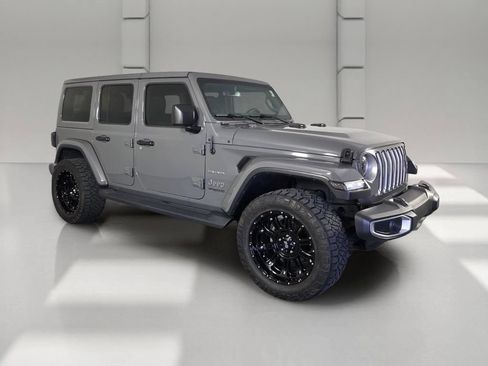 Used 2020 Jeep Wrangler Unlimited Sahara AWD/4WD image 2