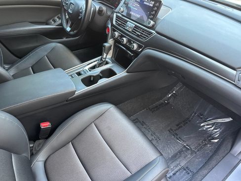 Used 2022 Honda Accord Sport image 15